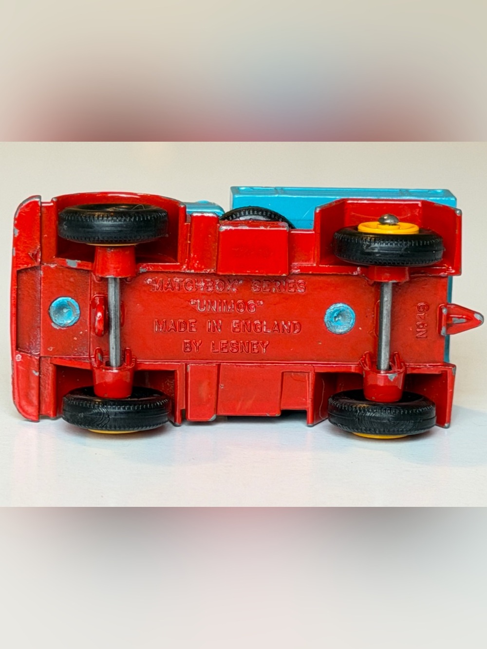 Vintage Matchbox Lesney No. 49 Mercedes Unimog Truck Made in England Blue Red - Picture 10 of 10
